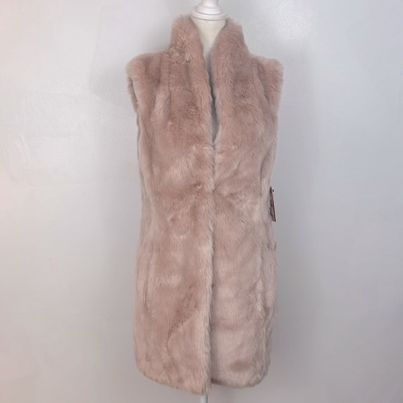 NWT ELIZA J PINK COLLECTION LIGHT PINK FURRY MID LENGTH VEST (XS)